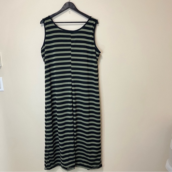 Karin Stevens Sleeveless Mesh Overlay Dress - Picture 7 of 15